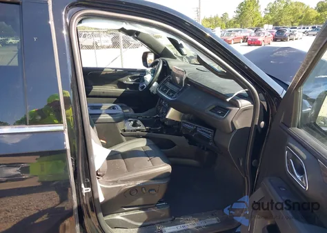 2023 Chevrolet Suburban C1500 Lt z USA, uszkodzony, nr VIN 1GNSCCKD4PR410055